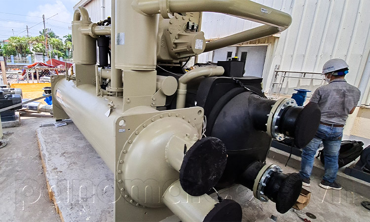 Lắp đặt hệ Chiller vào vị trí
